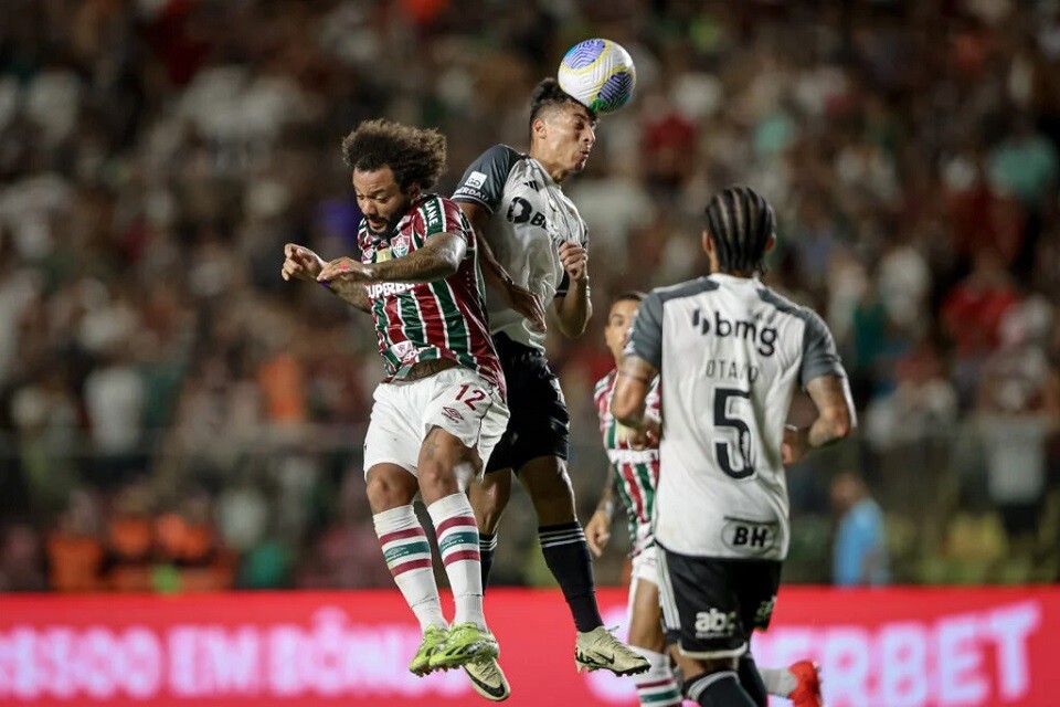 Fluminense abriu dois gols de diferença, mas cedeu o empate em jogo que valia a liderança para o Atlético Mineiro | Foto: Pedro Souza/ Atlético