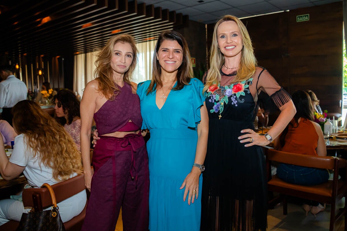 Isabela Valença, Karina Lima e Cristiane Pimenta da Veiga