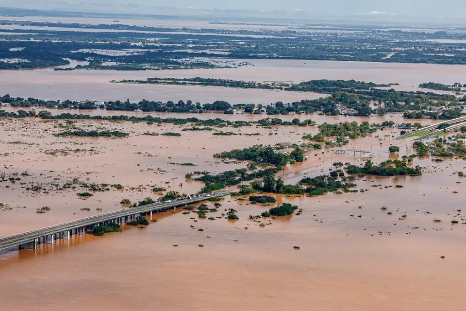 No início das enchentes mais de 150 trechos chegaram a ser interditados | Foto: Ricardo Stuckert/ PR