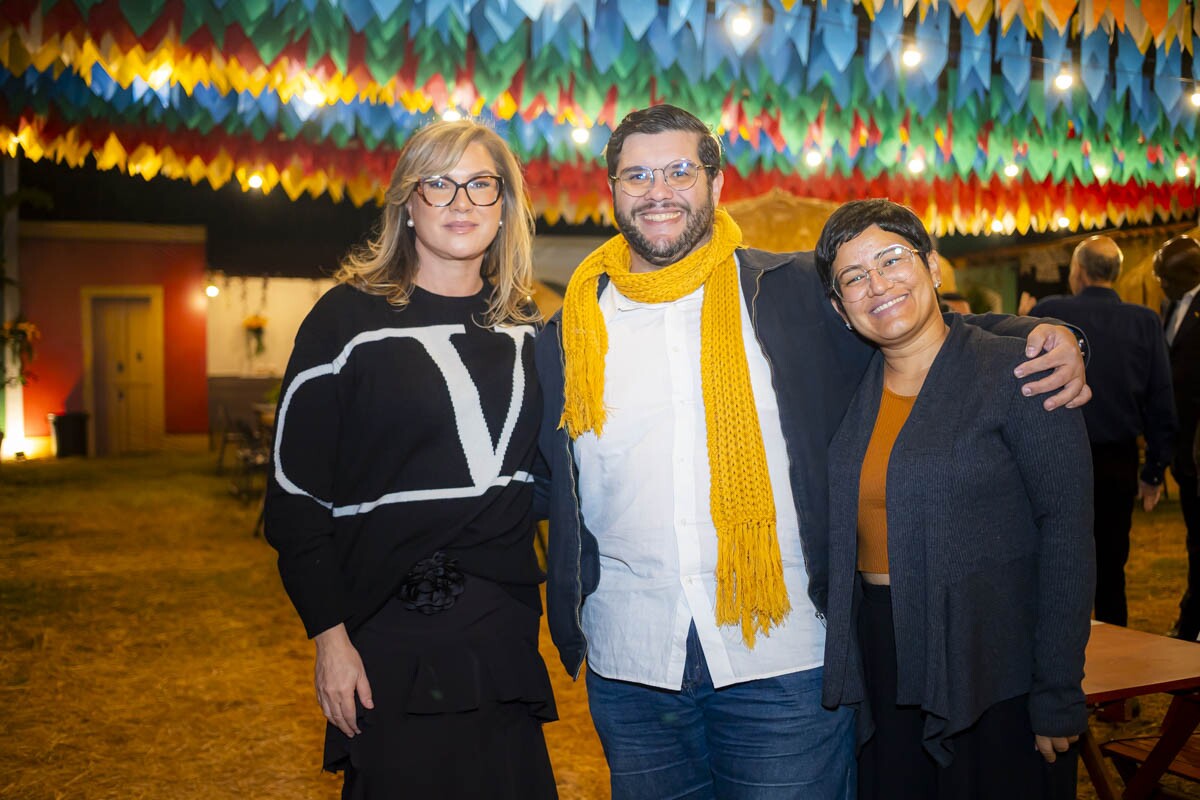 Ana Paula Hoff, Vinícius de Melo e Lilian Costa