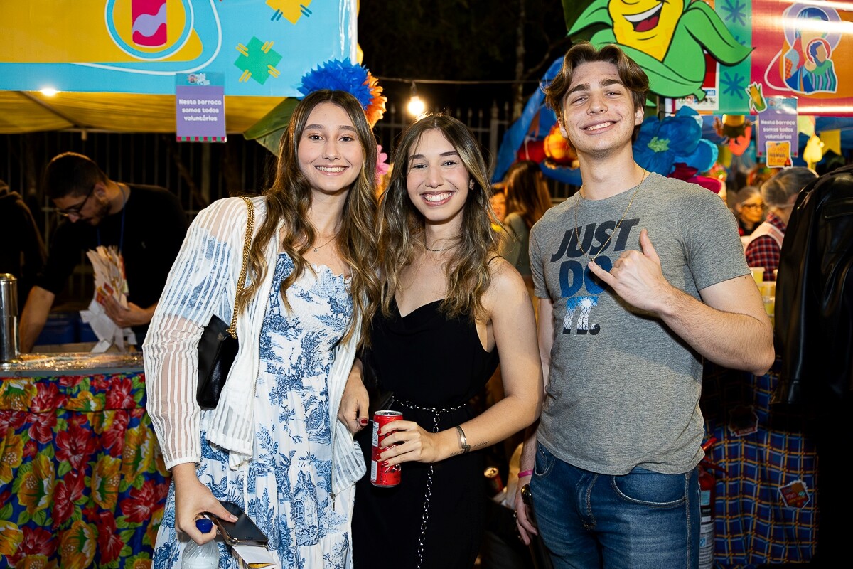 Angelika Abritta, Luiza Abritta e Felipe Camargo