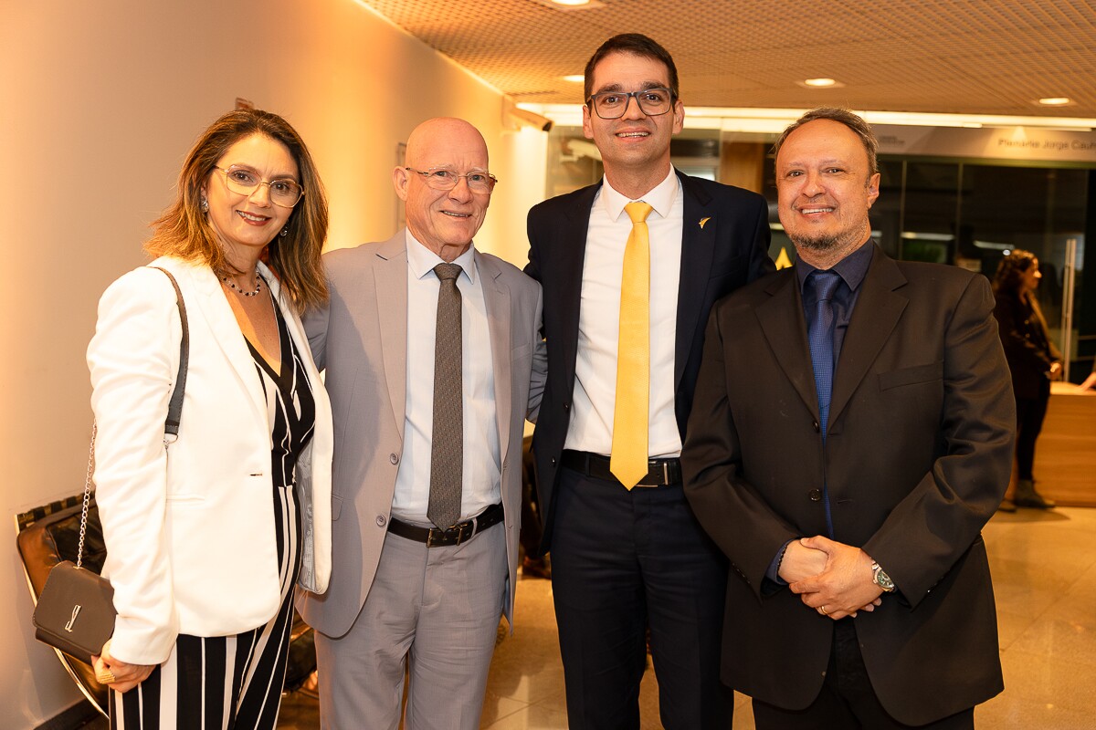 Claudineia Noleto, Lázaro Donizetti (presidente do Sinfoc), Victor Correa e Eduardo Pereira