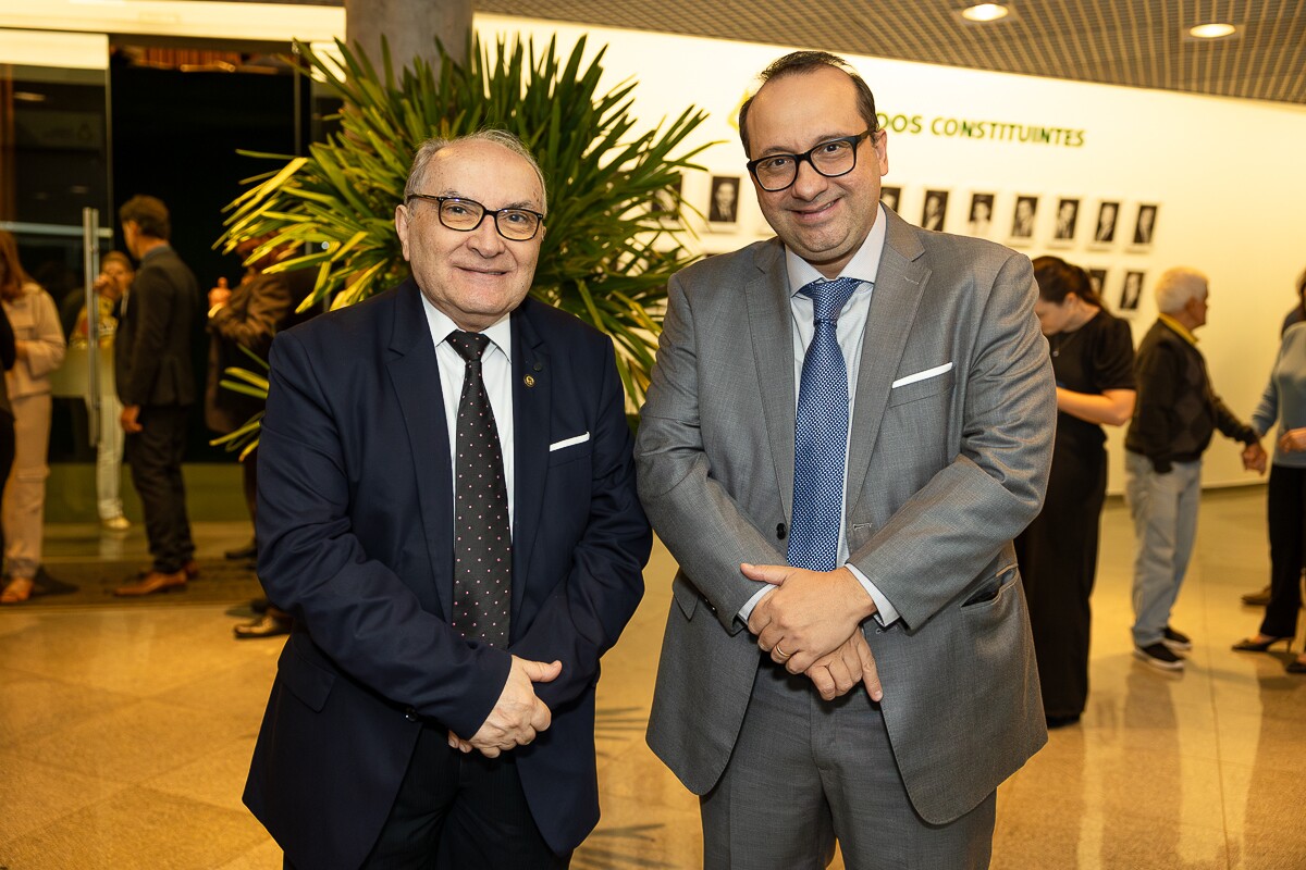 Desembargador federal Souza Prudente e Leonardo Moisés