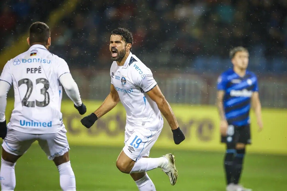 Diego Costa foi o autor do gol que colocou o Grêmio nas oitavas de final do torneio continental | Foto: Lucas Uebel/ Grêmio FBPA