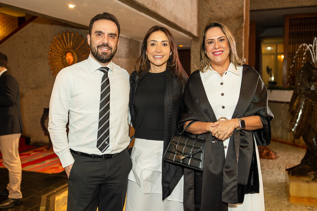 Eduardo Pellaro, Carolina Mendes e Alcimira Gomes