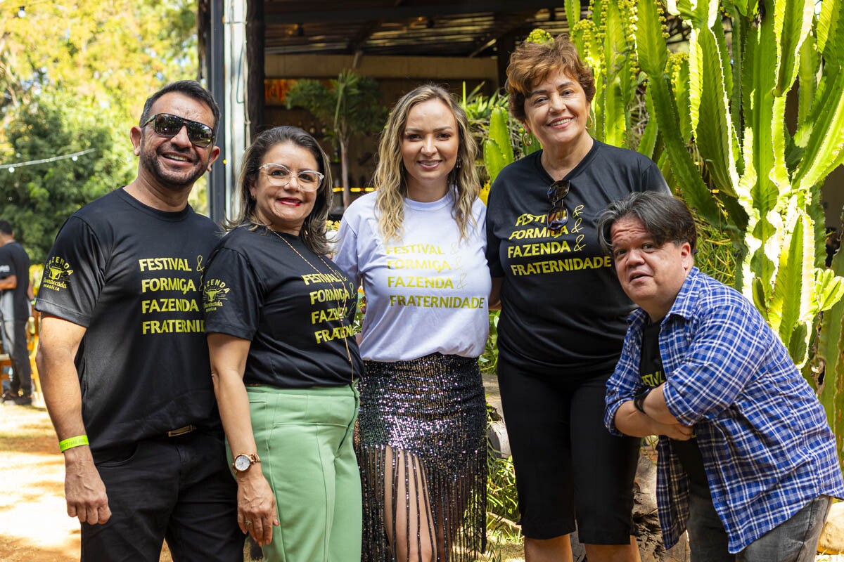 Fernando Fernandes, Neuja Nogueira, Camila Formiga, Gerlanda Marciel e Ricardo Elias