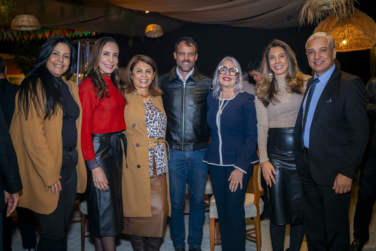 Graça de Paula, Ana Paula Habka, Sueli Rodrigues,Bruno Tempesta, Elvia Paranaguá, Ana Lúcia Moura e Isaías Aparecido