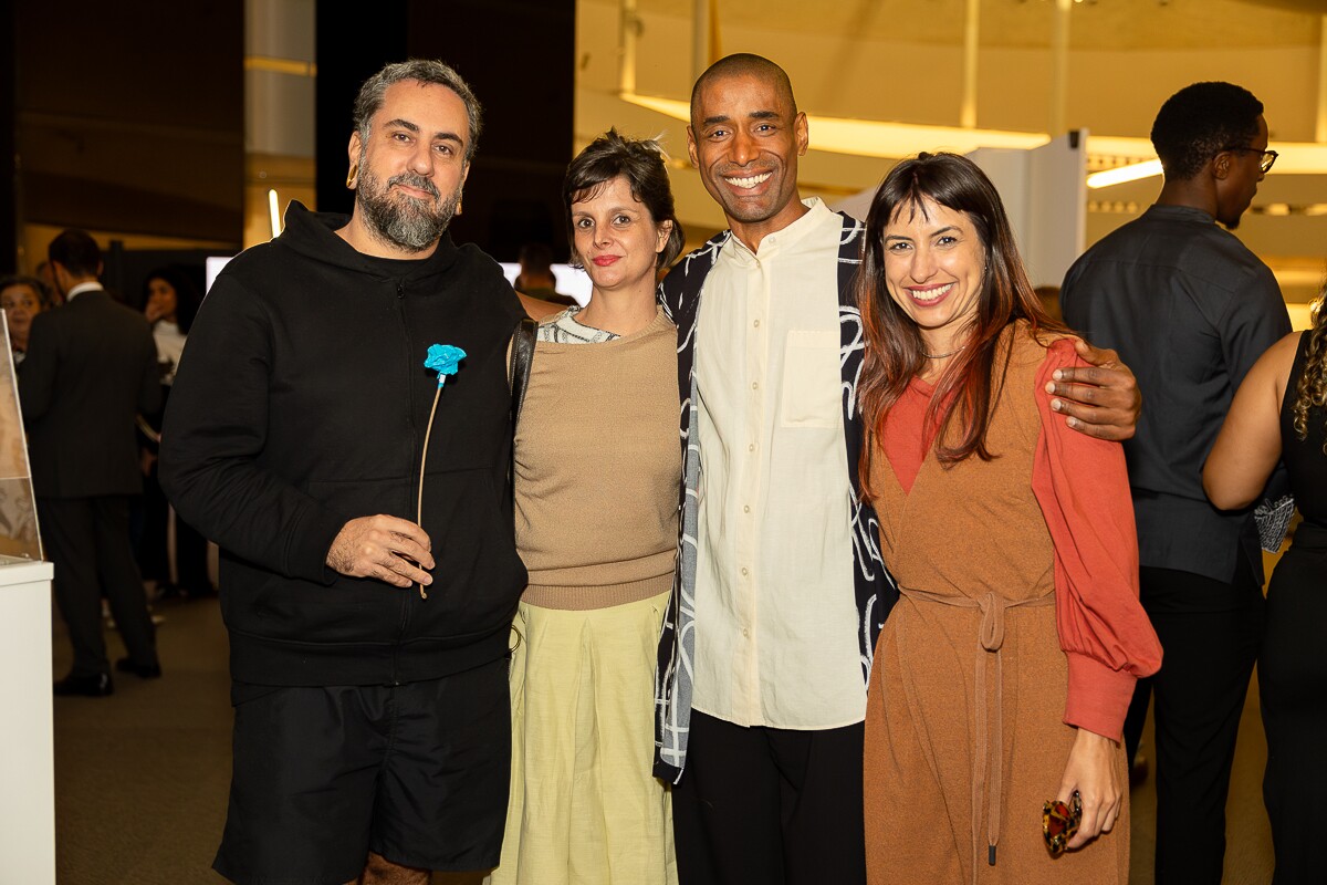 João Angelini, Adriana Vignoli, Antônio Oba e Thiessa Monteiro