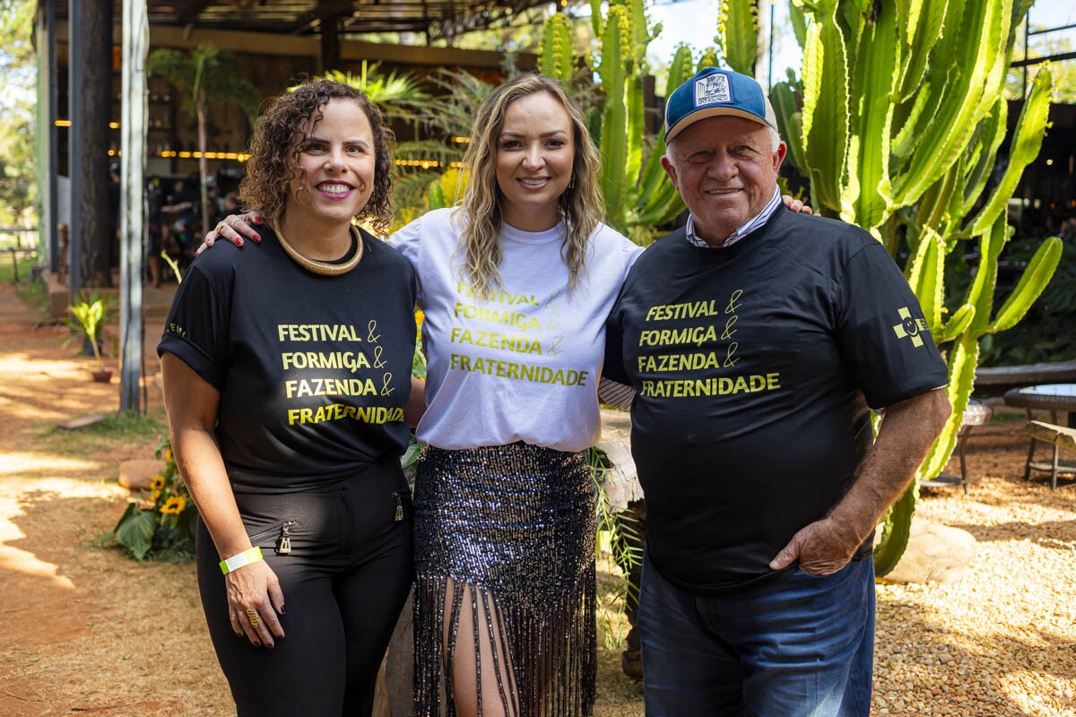 Jordana Barros, Camila Formiga e Antonino Rocha