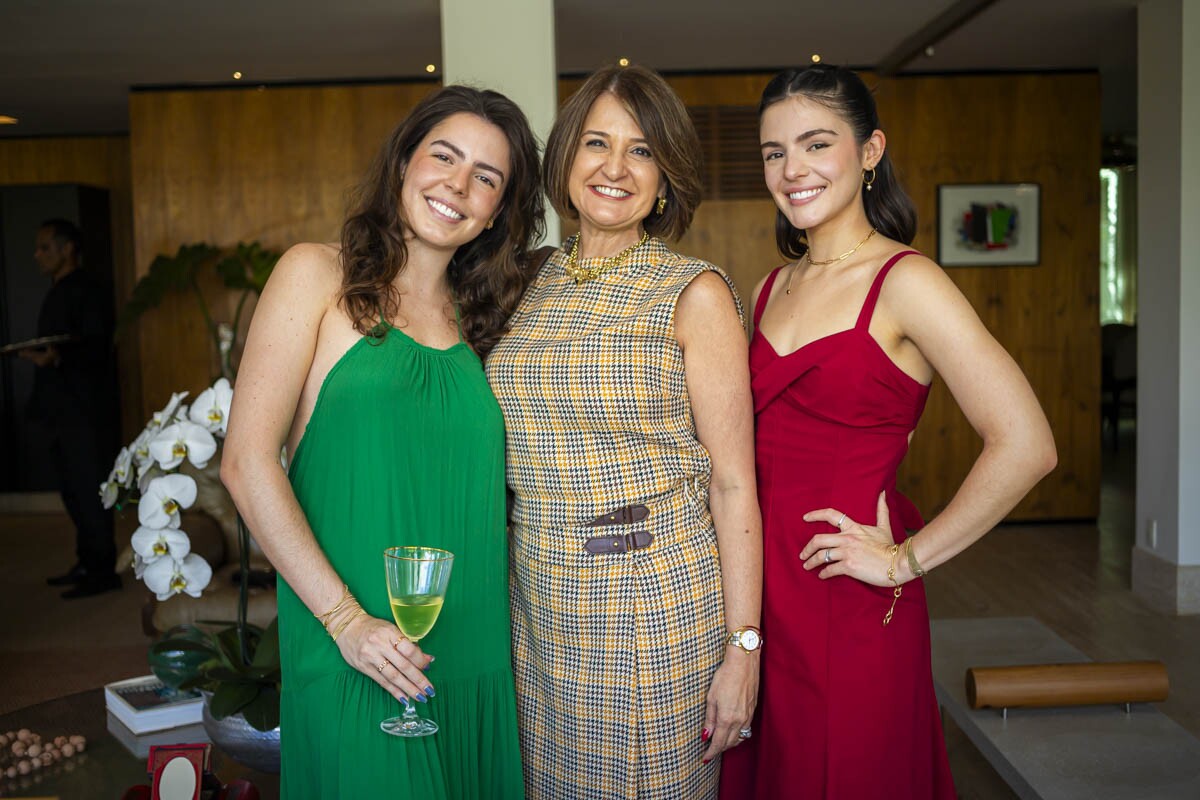 Júlia Kniggendorf, Danielle Moureira e Natália Kniggendorf