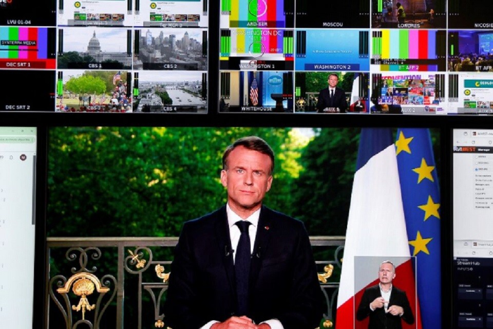 Macron comunicou decisão em pronunciamento público | Foto: Reprodução/ X