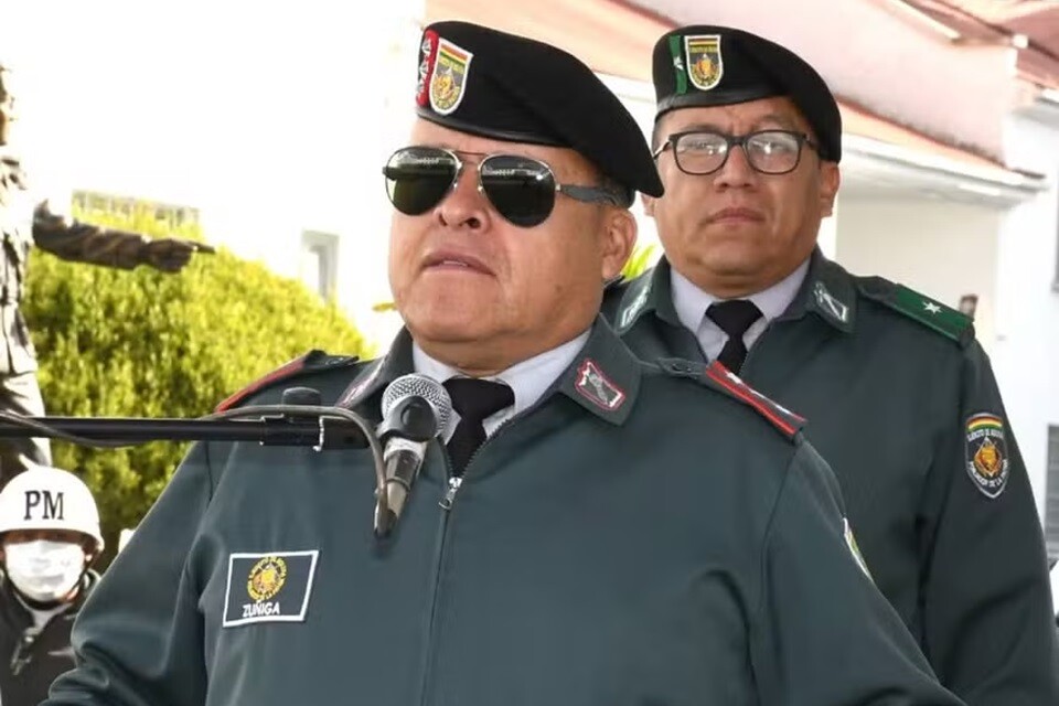 O general Juan José Zuñiga foi levado para uma prisão de segurança máxima