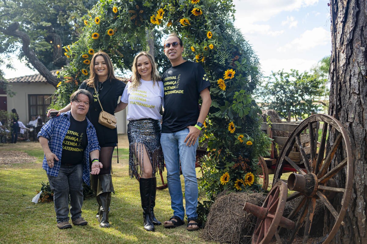 Ricardo Elias, Isabela Vieira, Camila Formiga e Gino Vieira