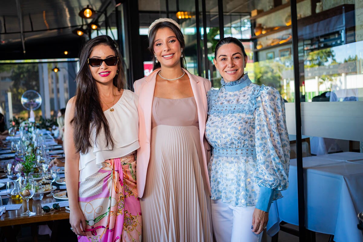 Thicianie Fauve, Pri Sanchez e Simone Petra