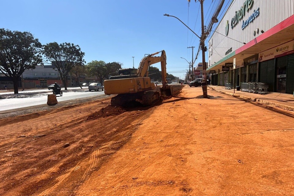 As obras compreendem ainda a instalação de meios-fios e a conclusão das calçadas, da sinalização e do paisagismo