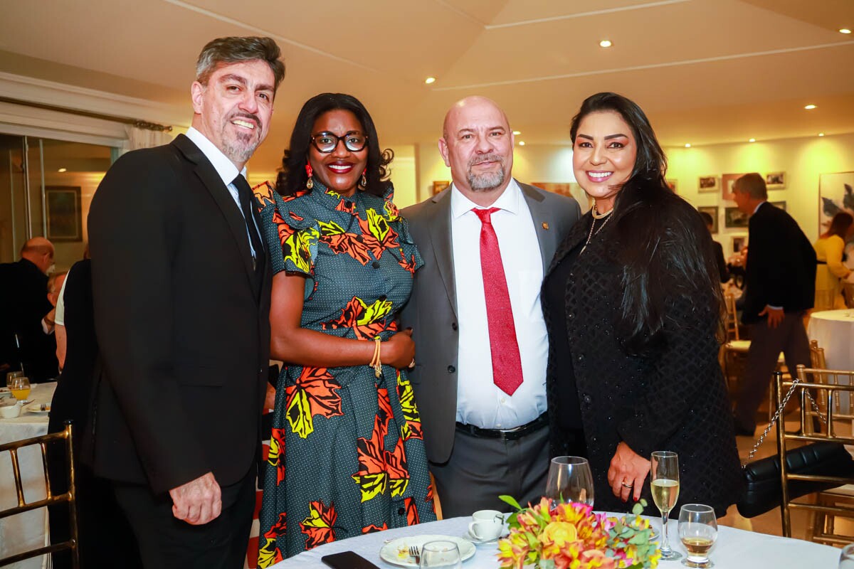 Fábio Tosta, Julie-Pascale Moudoute-Bell, Tabanez e Kelly Fragoso