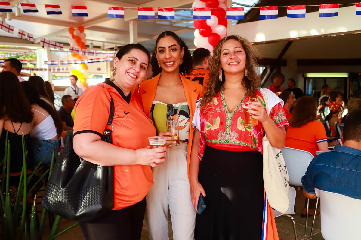 Marina Loiola, Júlia Orsini e Simone Peres