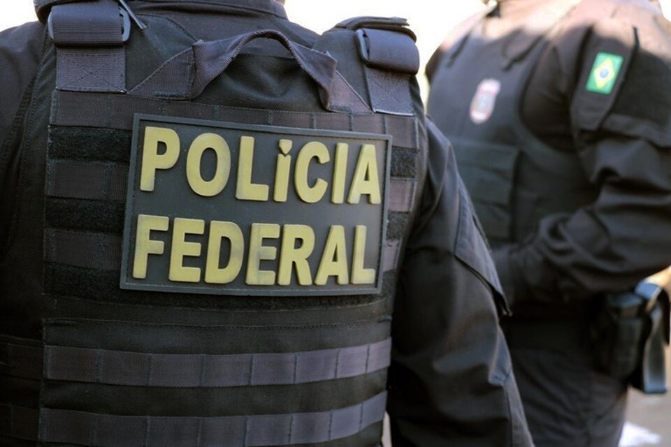 Na atual fase são cumpridos mandados de busca e apreensão contra agentes públicos vinculados ao município de Duque de Caxias