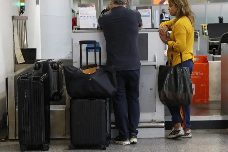 Para ter direito aos preços especiais, o aposentado não pode ter viajado de avião nos últimos 12 meses | Foto: Fernando Frazão/ Agência Brasil