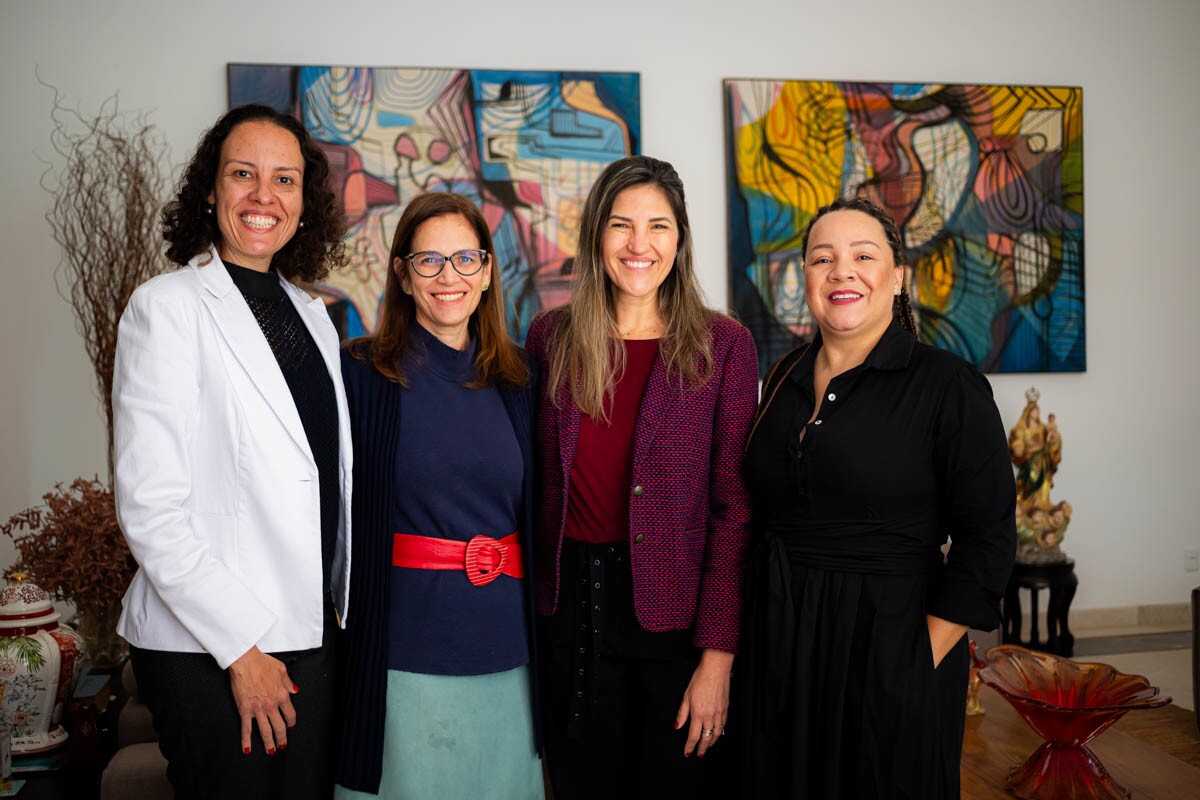 Representantes do ICE - Anna Luíza Gianasi, Carla Duprat, Ana Carolina Velasco e Daniela Estevam