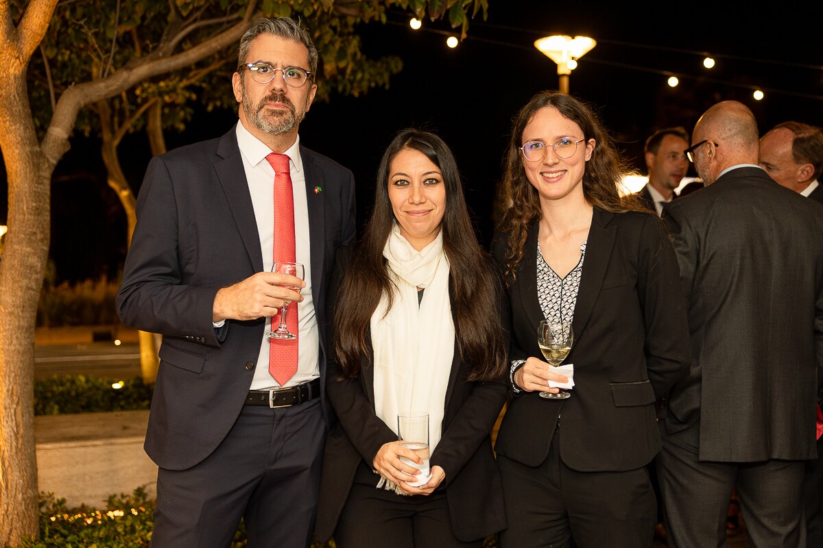 Sérgio Bardaro, Cristina Ortuno e Simone Schönenberger (Embaixada da Suíça)