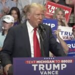 Trump discursou sem nenhum curativo aparente na orelha | Foto: Reprodução/ YouTube