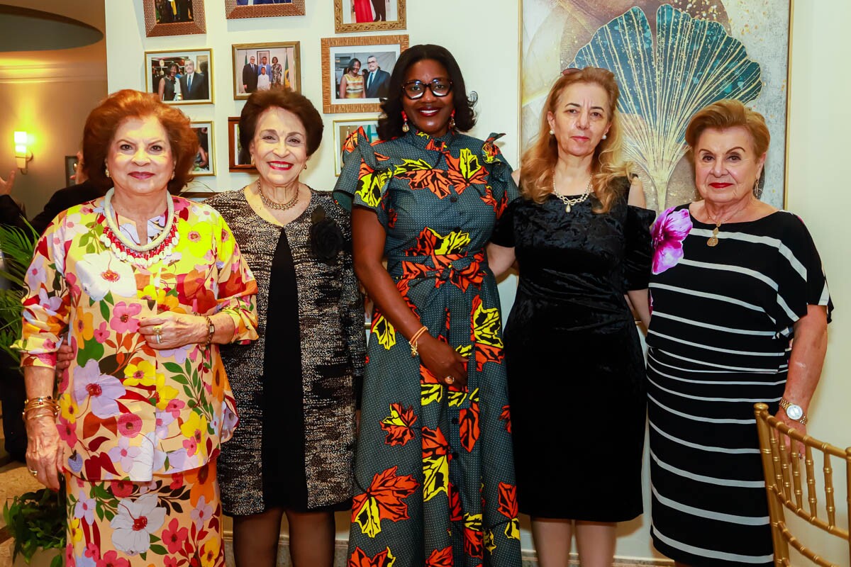 Wanzenir Edler, Rita Pepitone, Julie-Pascale Moudoute-Bell, Yolla Chater e Rosete Karkur