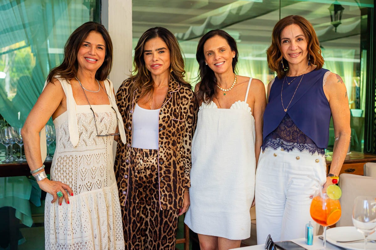 Adelize Muniz, Viviane Piquet, Marina Slavieiro e Paula Santana