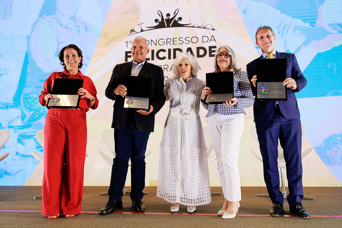 Adriana Faria, José Humberto Araújo, Cosete Ramos, Elvia Paranaguá e Leonardo Ávila