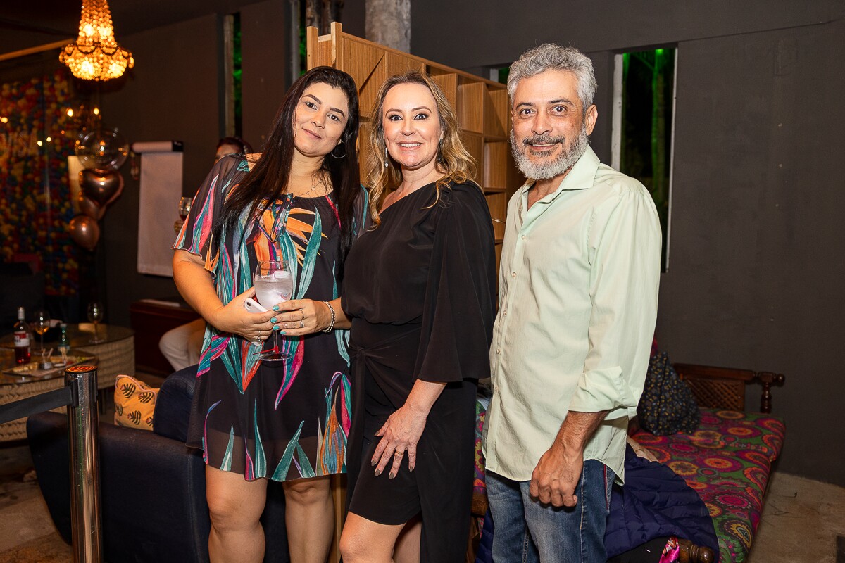 Aline Veras, Tati Pinardon e João Machado