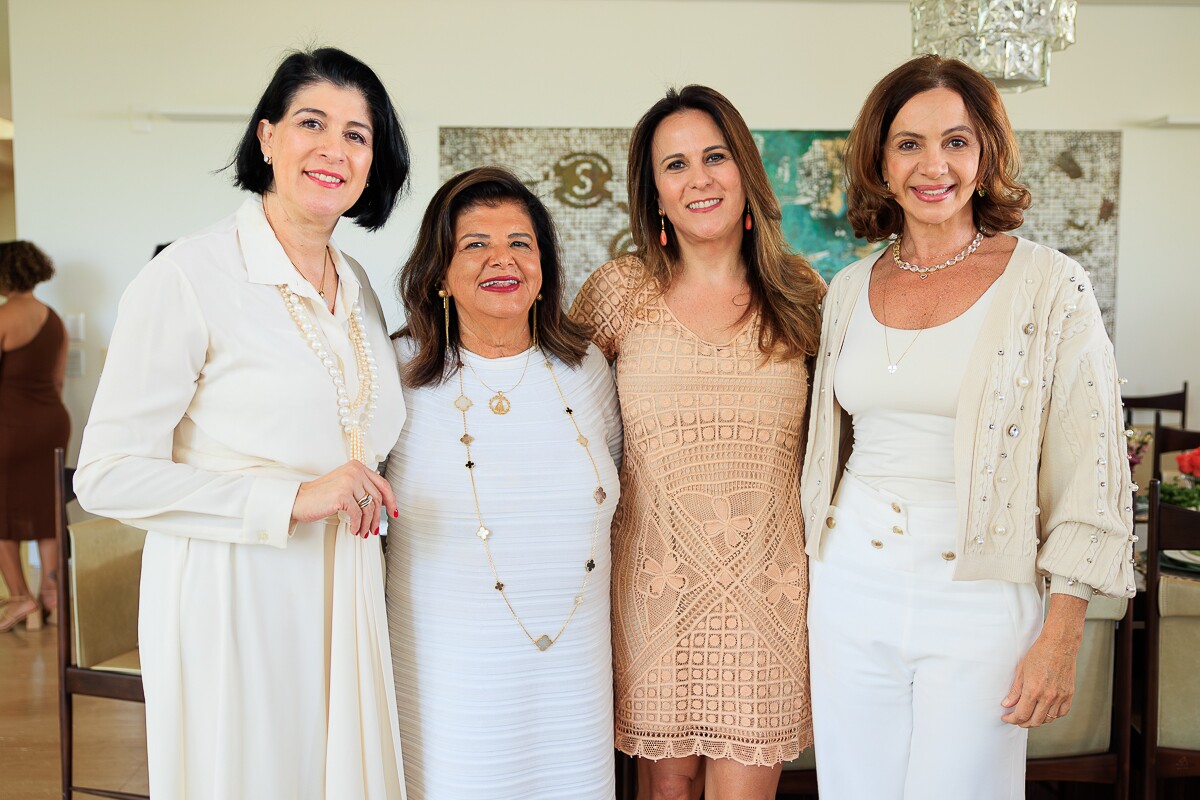 Beatriz Guimarães, Luiza Trajano, Luciana Roscoe e Paula Santana