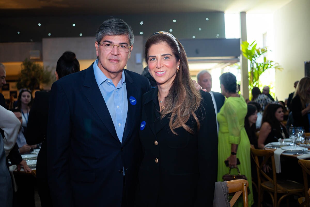 Bené Oliveira e Juliana Sabino