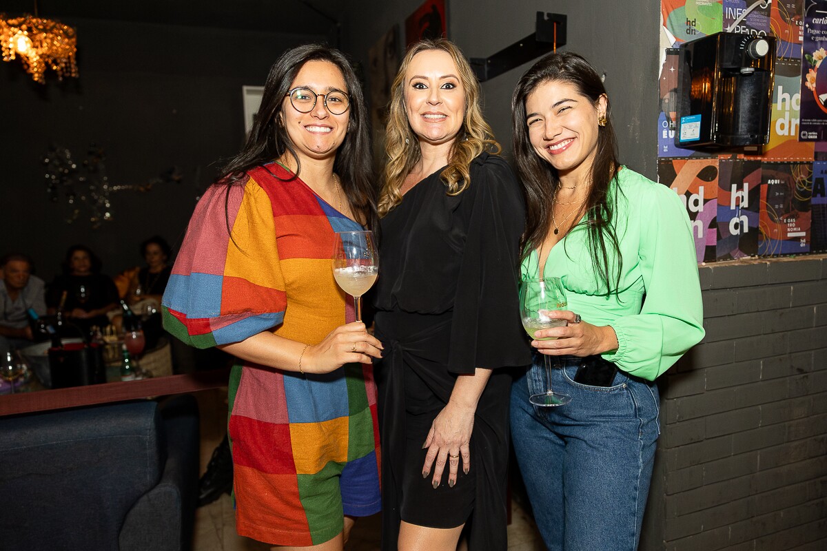 Bruna Dallariva, Tati Pinardon e Karoliny Francisco