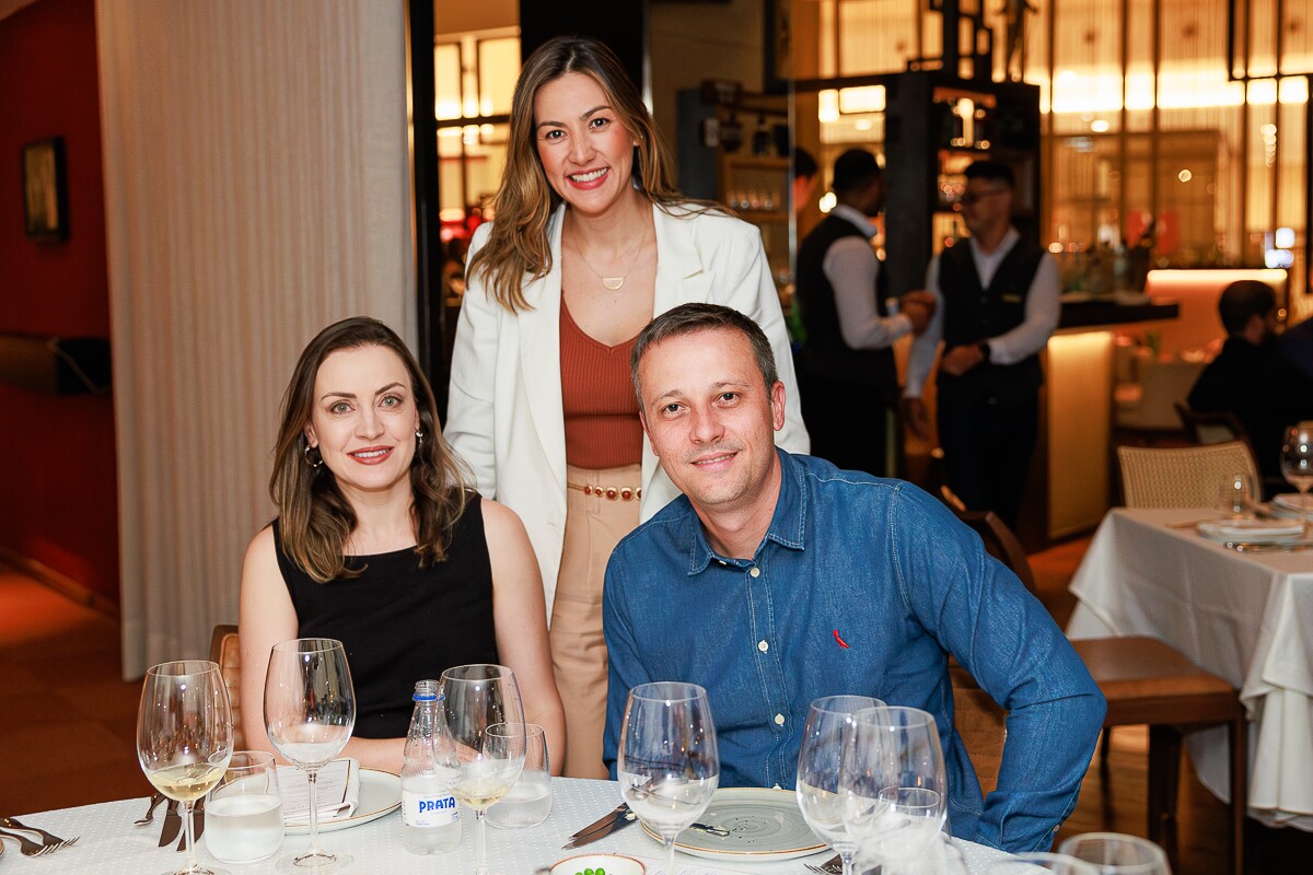 Estella Nogueira, Joy Oliveira e Marcos Ritter