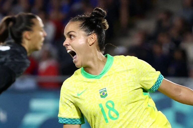 Gabi Portilho não desperdiçou a chance que teve e colocou o Brasil na semi-final dos Jogos Olímpicos 2024 | Fotos: Reprodução/ Instagram