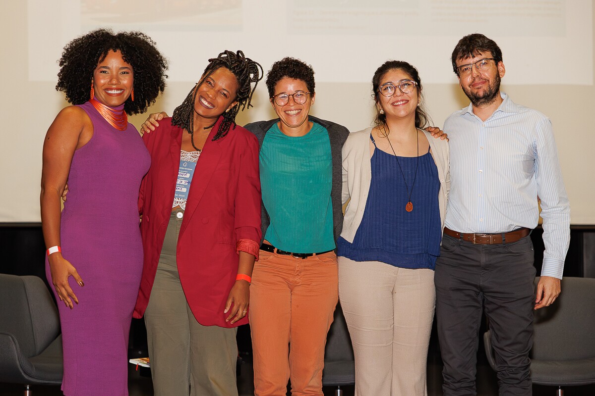 Hosana Silva, Andréia Coutinho Louback, Bárbara Pacheco, Natalia Tsuyama e Alejandro Munoz