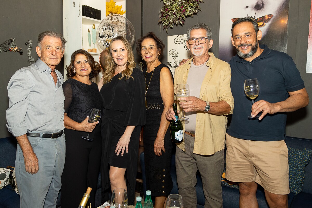 José Antônio, Sônia Barbosa, Tati Pinardon, Regiane Costa, Aldecio Almeida e Aldo Oliveira