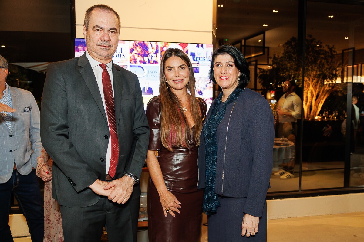 José Aparecido, Paula Belmonte e Beatriz Guimarães