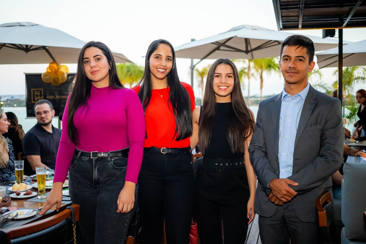 Larissa de Paula, Millena Oliveira, Julia Machado e Ricardo Jr