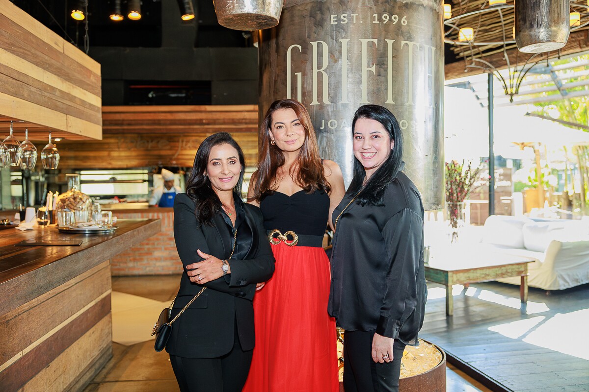 Luciana Rosa, Tati Mauriz e Leandra Magalhães