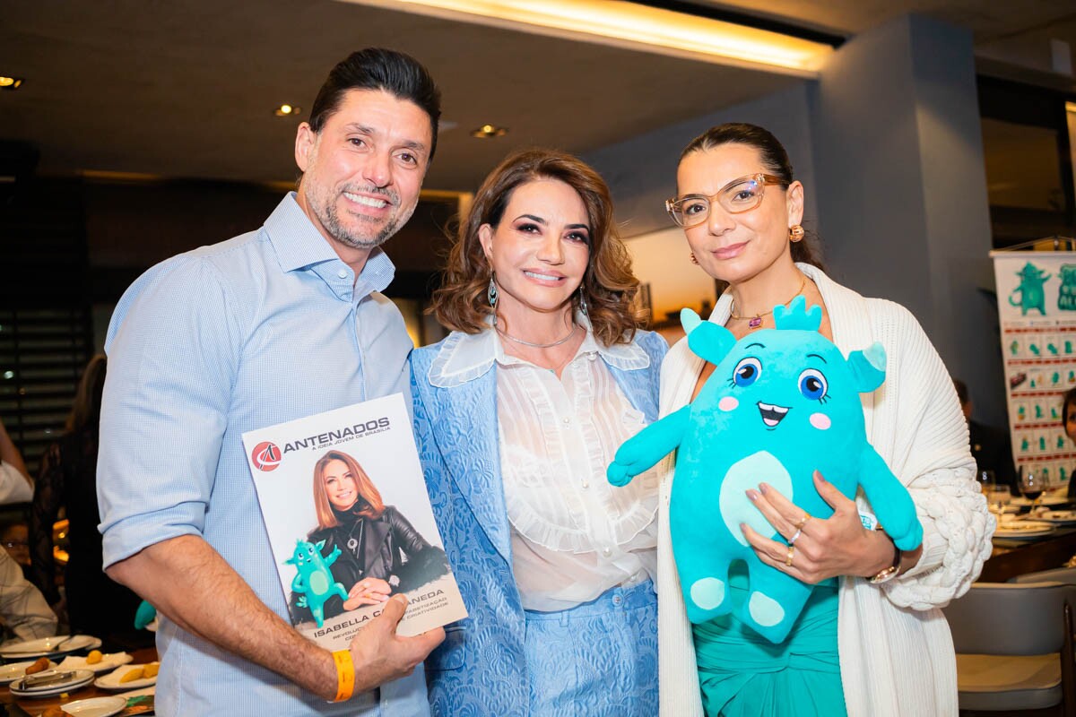 Marcelo Lourenço, Isabella Carpaneda e Tati Mauriz