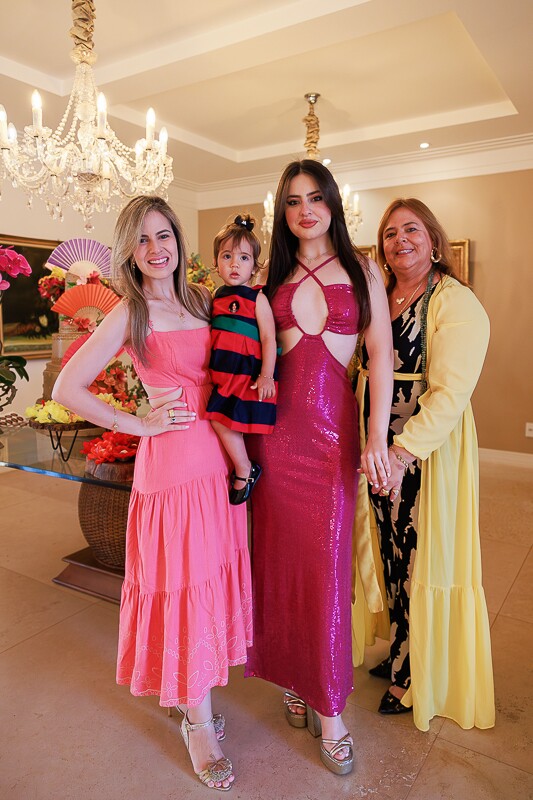 Mariana Miziara, Mel, Fernanda Miziara e Maria Claudia Miziara 