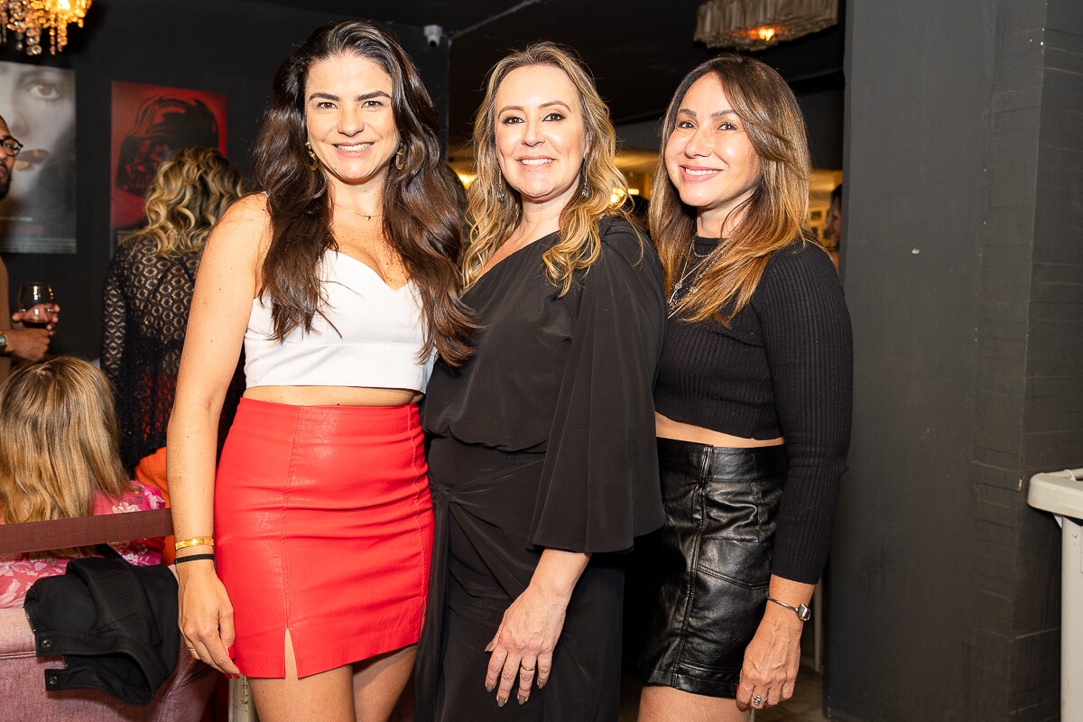 Natália Meireles, Tati Pinardion e Mirela Ximenes