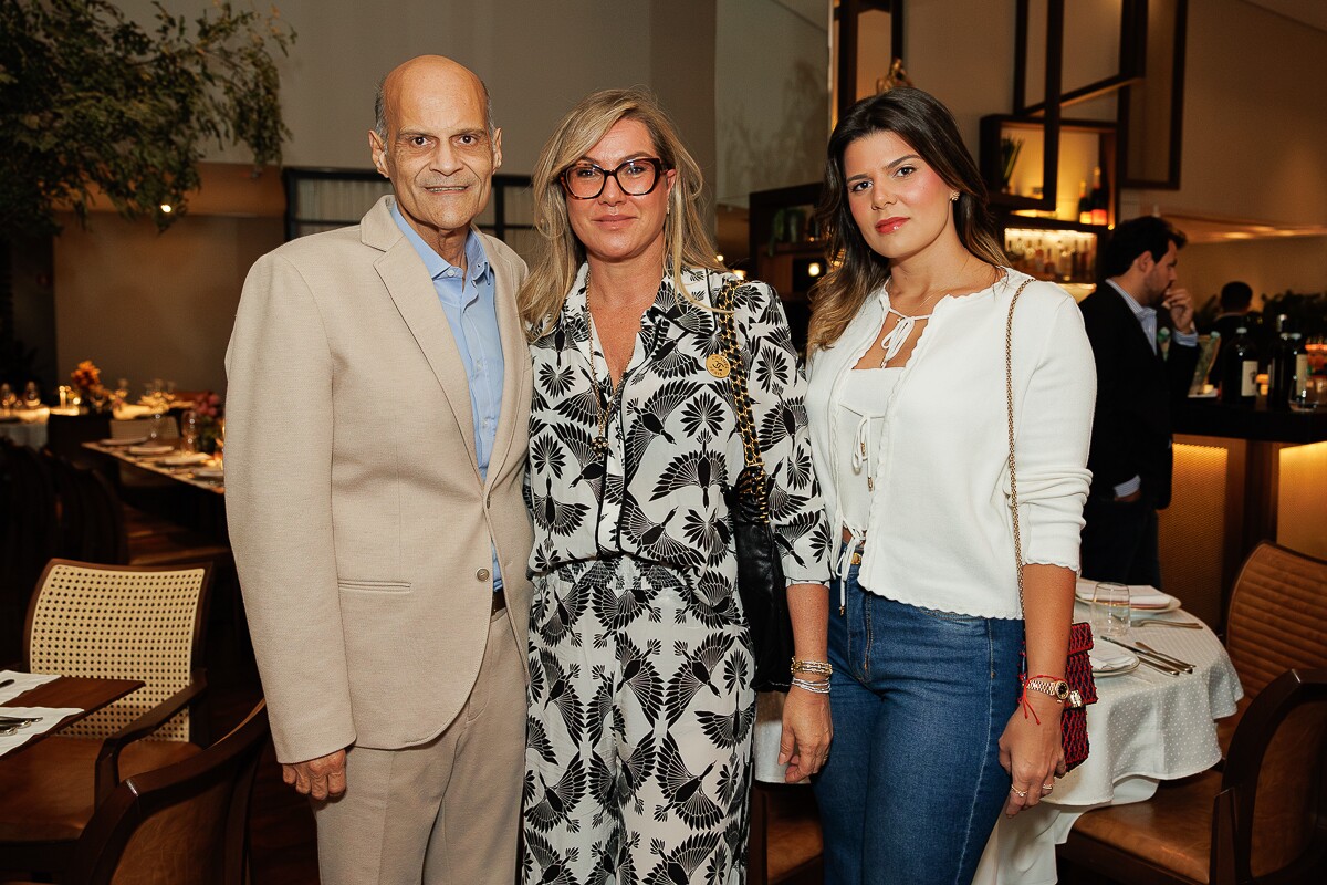 Pacco Brito, Ana Paula Hoff e Catarina Brito