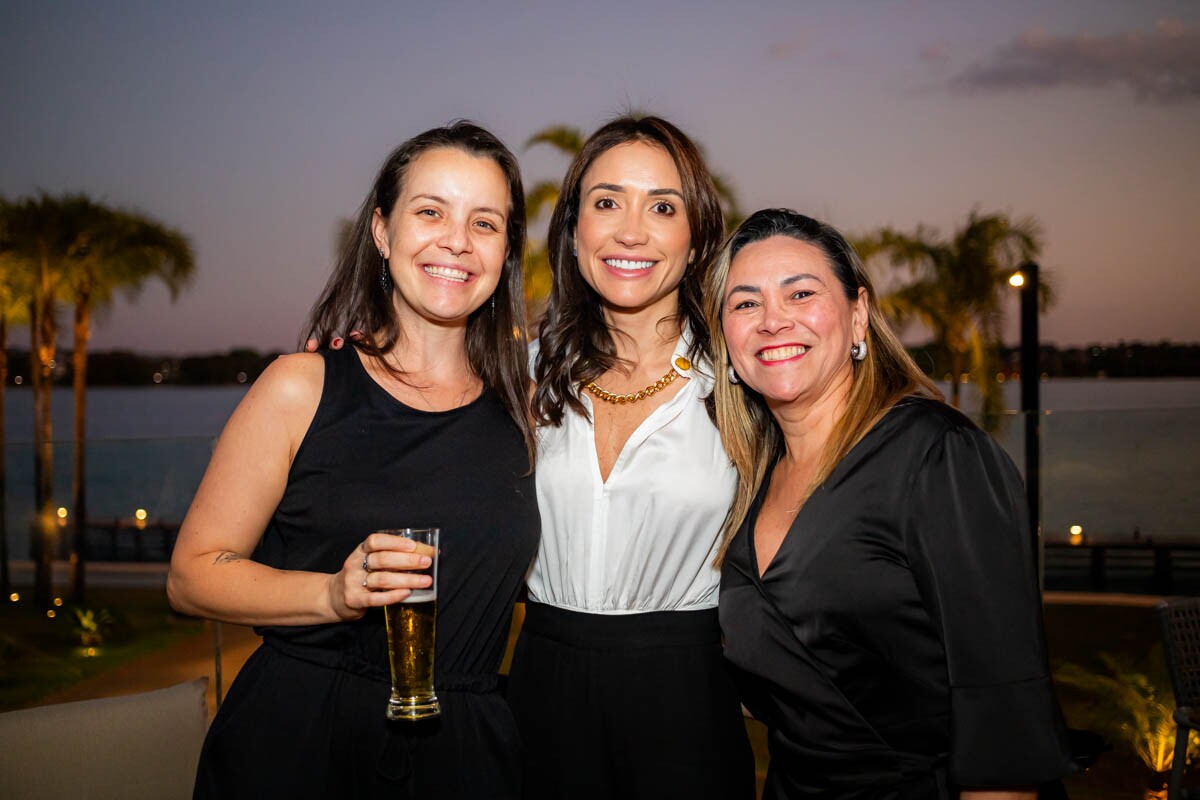 Paula Cureau, Carol Mendes e Inês Veríssimo