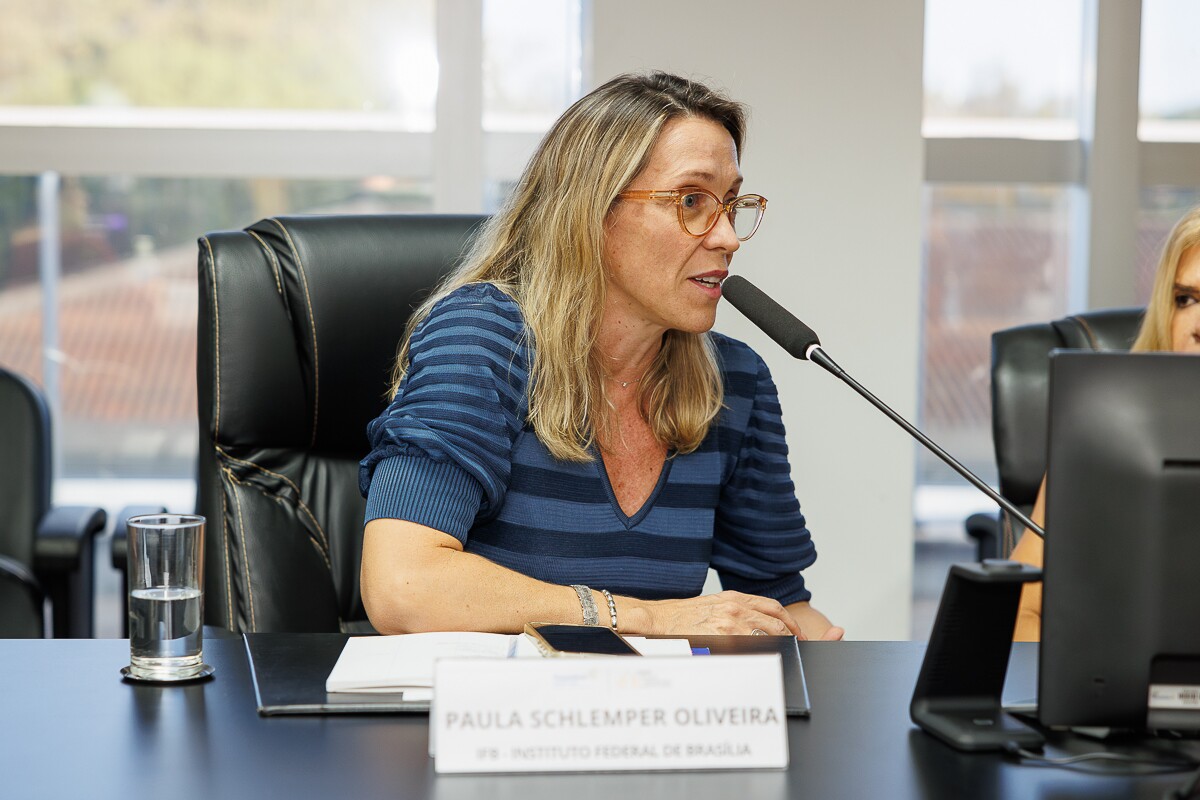 Paula Schlemper Oliveira 