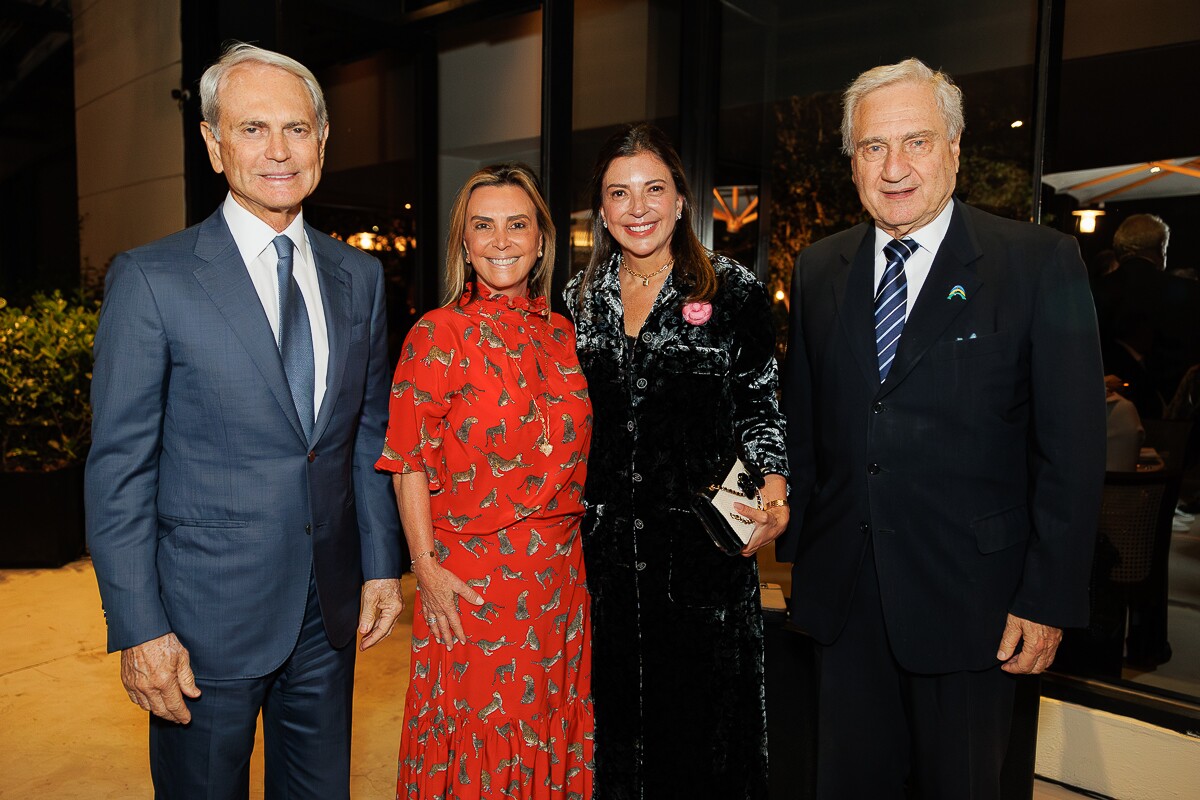 Paulo Octávio, Ana Claudia Badra, Anna Christina Kubitschek e Alfredo Cotait Neto