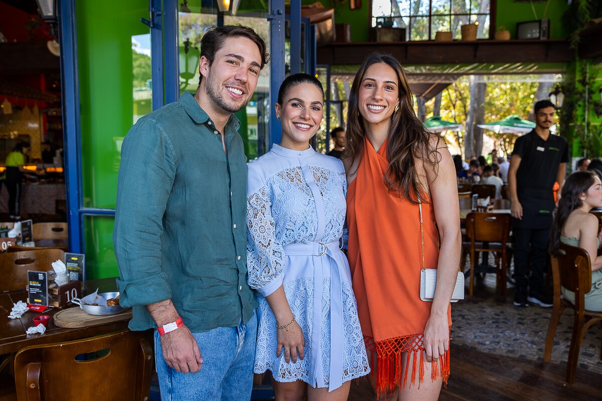 Rafael Dias, Amanda Sedlmayer e Eduarda Favato