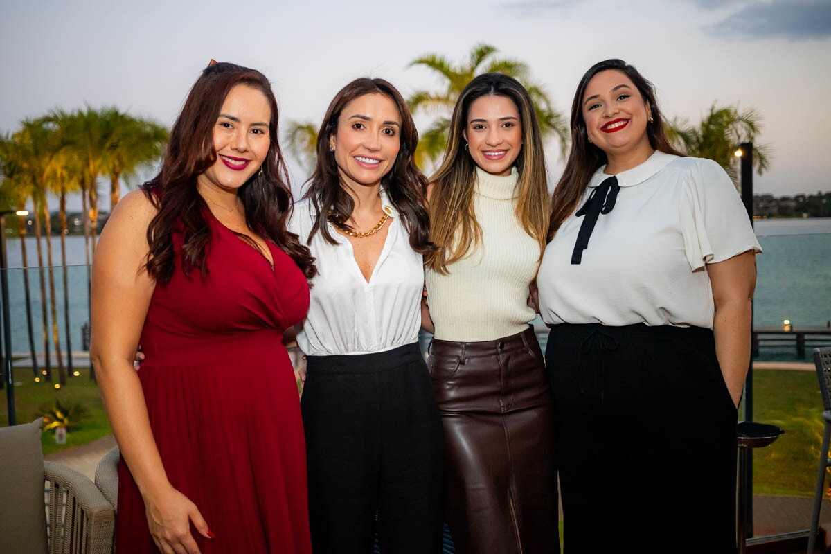 Rayza Caxeta, Carol Mendes, Isabela Malagutti e Bianca Bassul