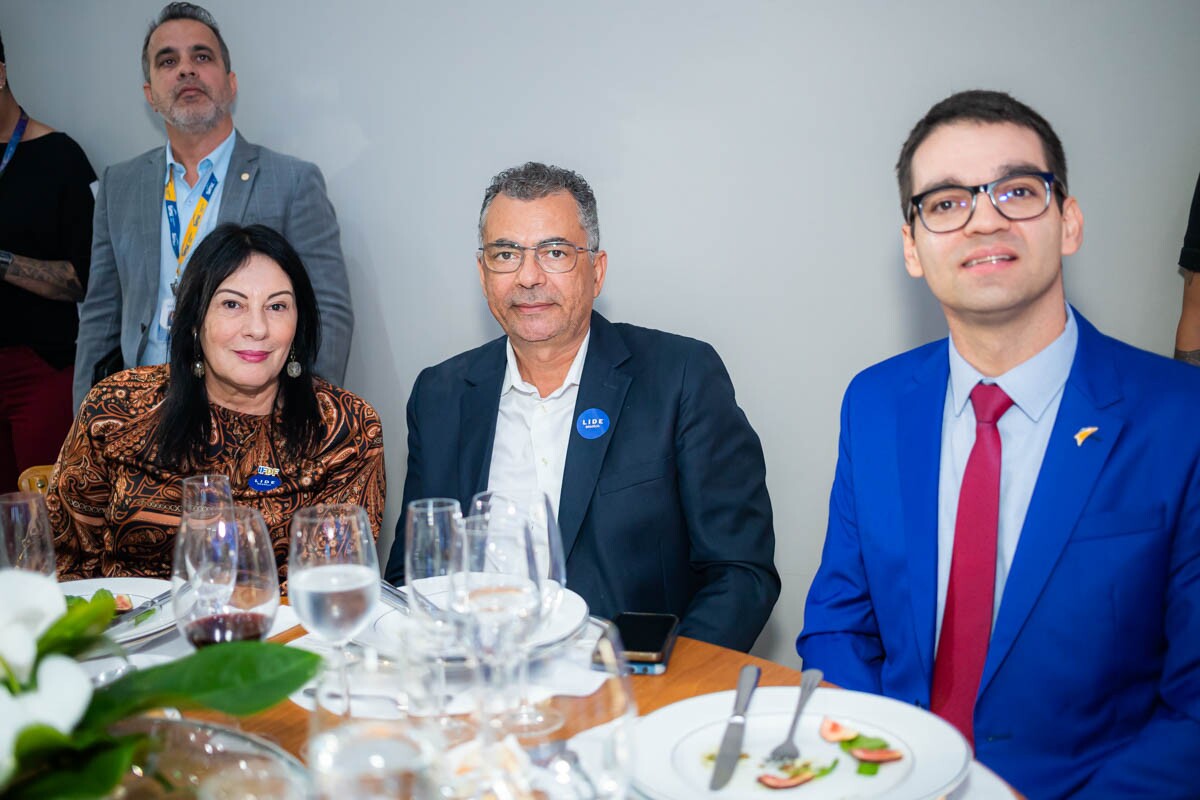 Regina Malheiros, Joaquim Santos e Vitor Correa